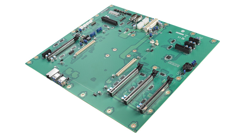 Development Board for COM-HPC® Size D/E Modules with Proprietary pin-out